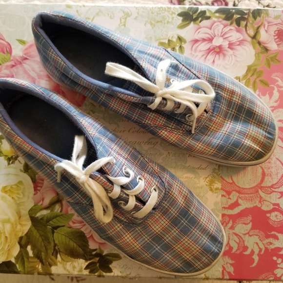 blue plaid shoes
